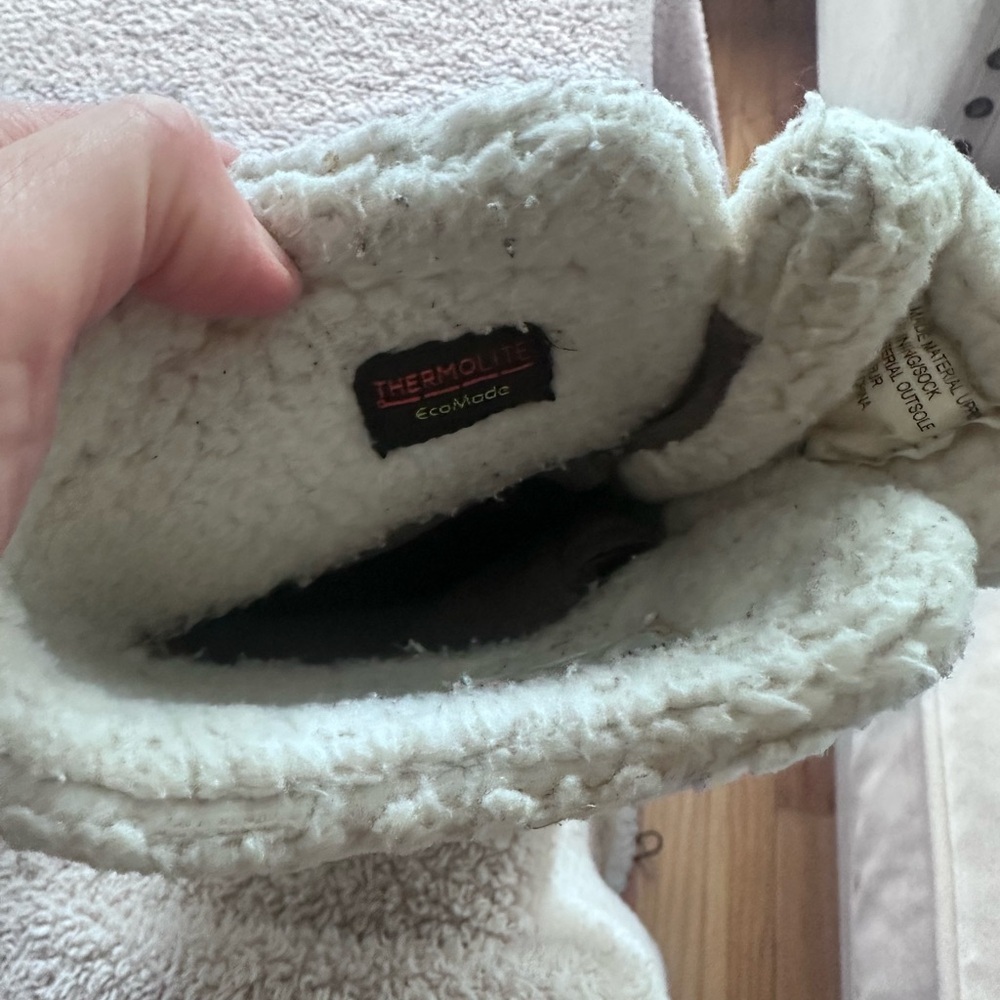 Cat & Jack Gray Snow Boots for Kids - Picture 6 of 7